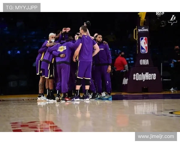 南京极限运动队在世界攀岩锦标赛中以71分稳居积分榜首位