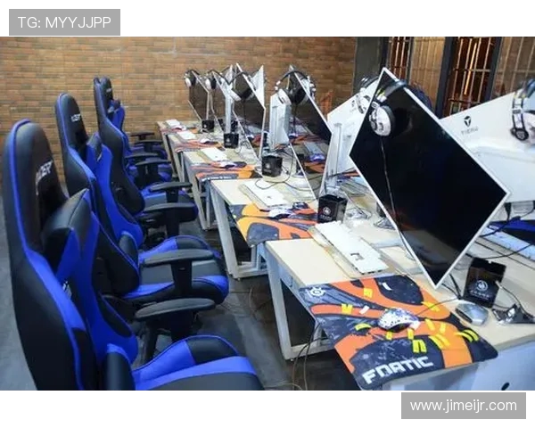 对话周敏:回顾英雄联盟职业生涯的辉煌与挑战 对话周敏:回顾英雄联盟职业生涯的辉煌与挑战