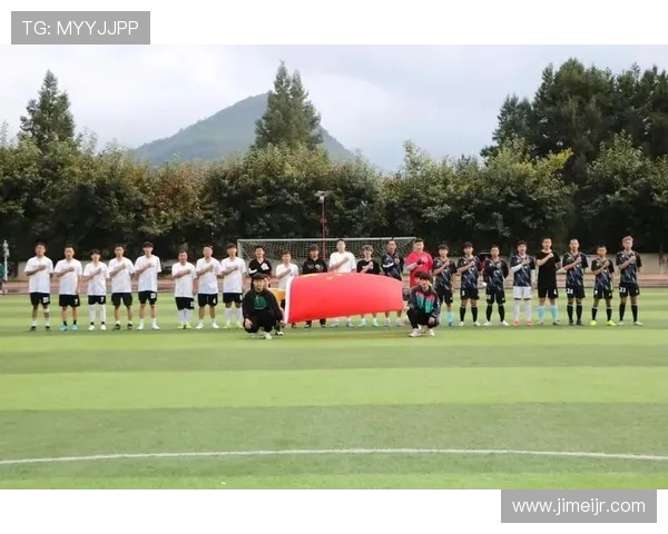 赵芳专访：从绿茵场到人生舞台的足球旅程回顾与展望