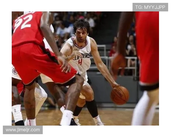 2016年NBA季后赛火箭对决快船的激烈战况与精彩瞬间回顾