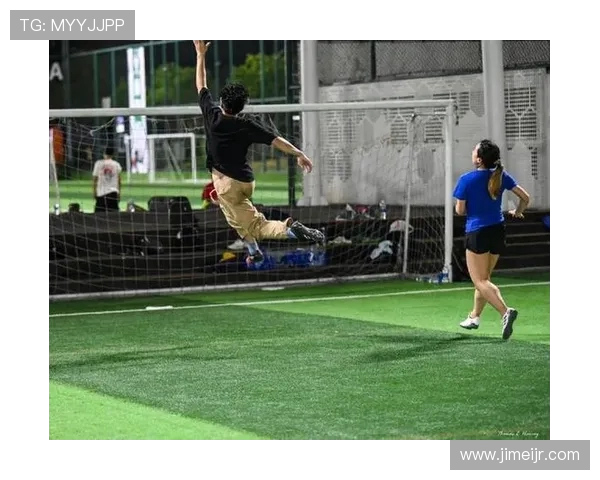 重庆飞盘队在极限运动嘉年华中的精彩表现与节奏分析 重庆飞盘队在极限运动嘉年华中的精彩表现与节奏分析