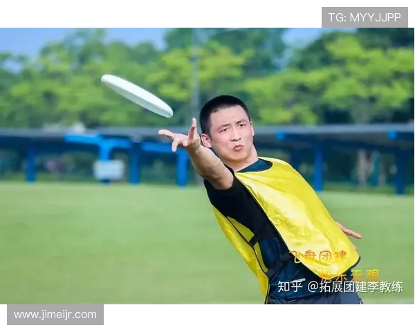 飞盘战术分析：深入探讨北京飞盘队的边路渗透策略与实践