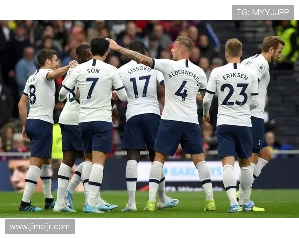 鲁能与广岛三箭精彩对决直播全程回顾与分析 鲁能与广岛三箭精彩对决直播全程回顾与分析