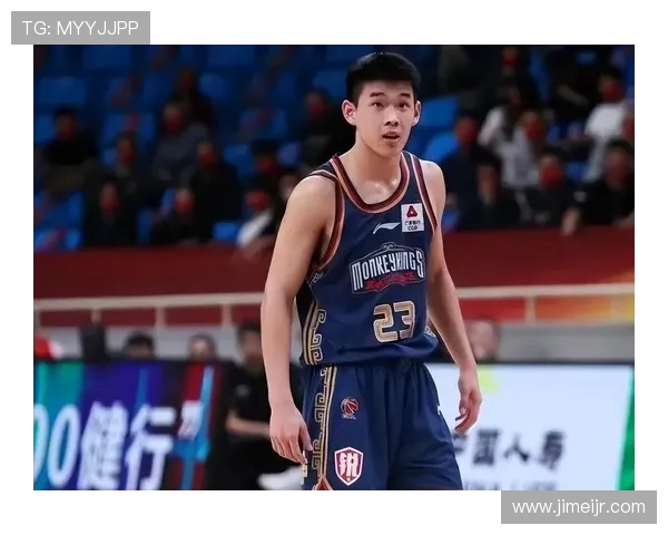 南京羽毛球队状态变革引发热议球员表现与战术调整成焦点讨论 南京羽毛球队状态变革引发热议球员表现与战术调整成焦点讨论