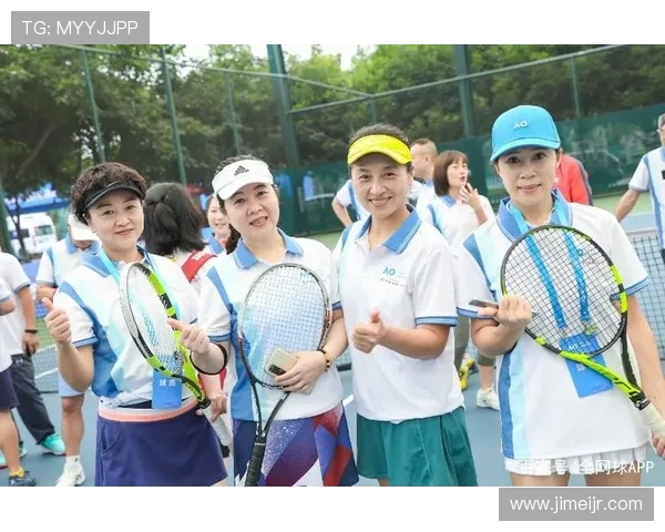 广州网球队与成都网球队赛后战术分析与复盘探讨